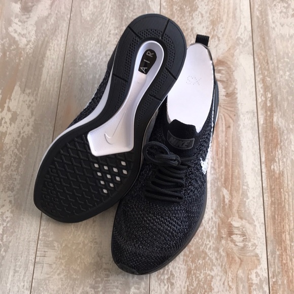 mariah flyknit racer mens